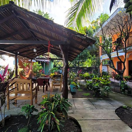 Bed and Breakfast Ometepe House Мойогальпа Экстерьер фото